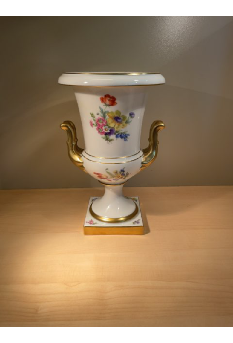 B&G nr. 470. Vase/urne